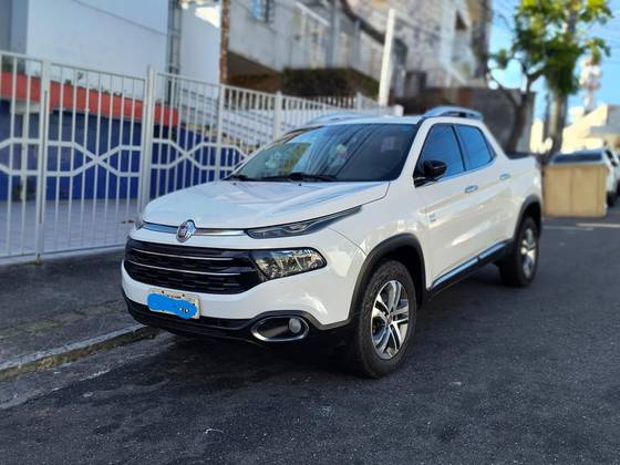 FIAT TORO 2.0 16V TURBO DIESEL VOLCANO 4WD AT9 FIAT TORO 2.0 16V TURBO DIESEL VOLCANO 4WD AT9